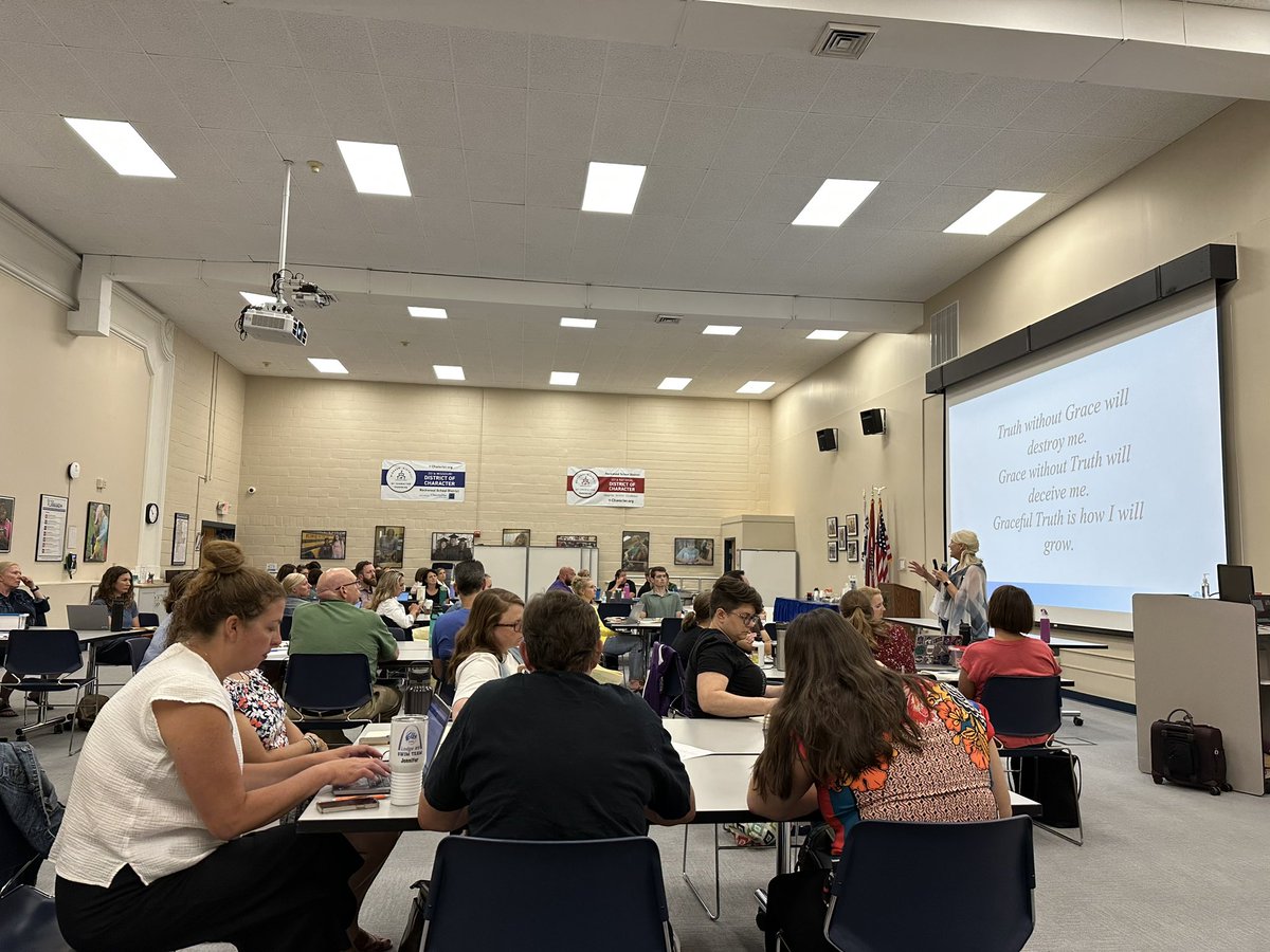 KeriSkeeters's tweet photo. Day 2 with @cerkens has us talking (and sometimes role playing) quality feedback, grading, interrater reliability, and the power of empowering students in all of it! We are diving into the deep(er) end! #ForwardwithLearning https://t.co/r5mVJtVOSn