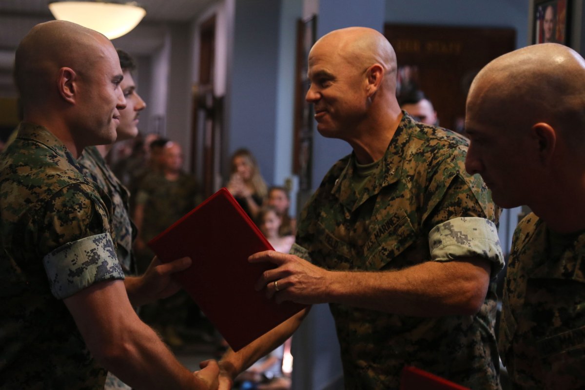 MCRDPI's tweet image. @USMC Marines with H&amp;amp;S BN, MCRD Parris Island, S.C., #reenlist as some of the first Marines selected through the Commandant’s Retention Program, July 18, 2023.

The Commandant's Retention Program (CRP) makes reenlisting faster and easier for the highest-performing Marines.