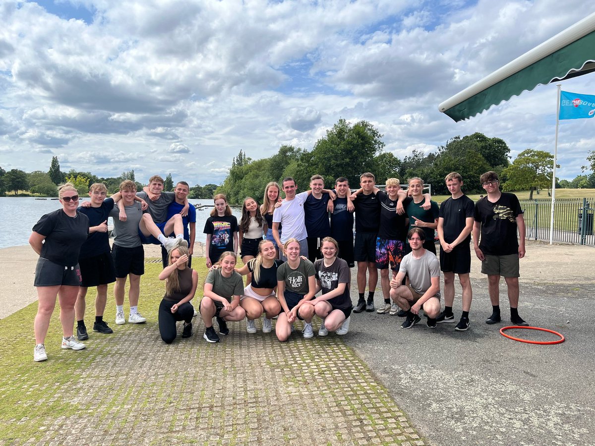 welling_school's tweet photo. Year 12 students were treated to an outdoor adventure experience today at Danson Park as a reward for their hard work this year. 

#Y12 #rewards #Hardwork #sixthform #tkat #danson https://t.co/TxfSB4fTYQ