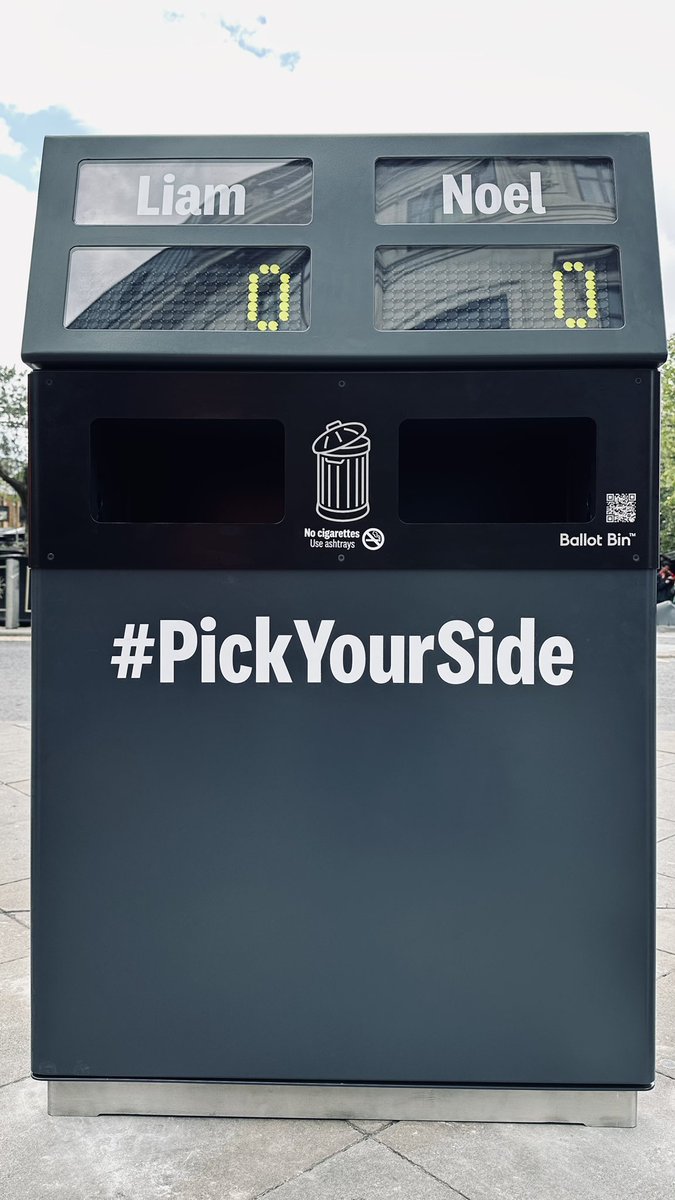 ManCityCouncil's tweet image. 📣 Rubbish news.

Introducing some brand-new @hubbubUK ballot litter bins in Manchester 🚮✨ 

It's time to choose. Make your litter count .👇

🗳️@liamgallagher or @NoelGallagher

🗳️ @OfficialAitch or @TheBugzyMalone

🗳️ barm or muffin

#PickYourSide #PickYouSideMcr