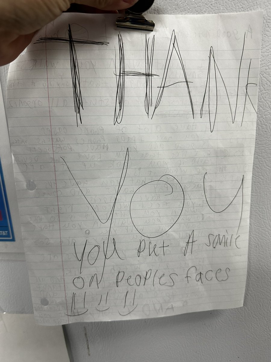 They always say it’s the little things that go a long way. Well these lil notes says a lot about the service my Logansport store encompasses. Keep putting smiles on faces. #att #lagniappe #rule76