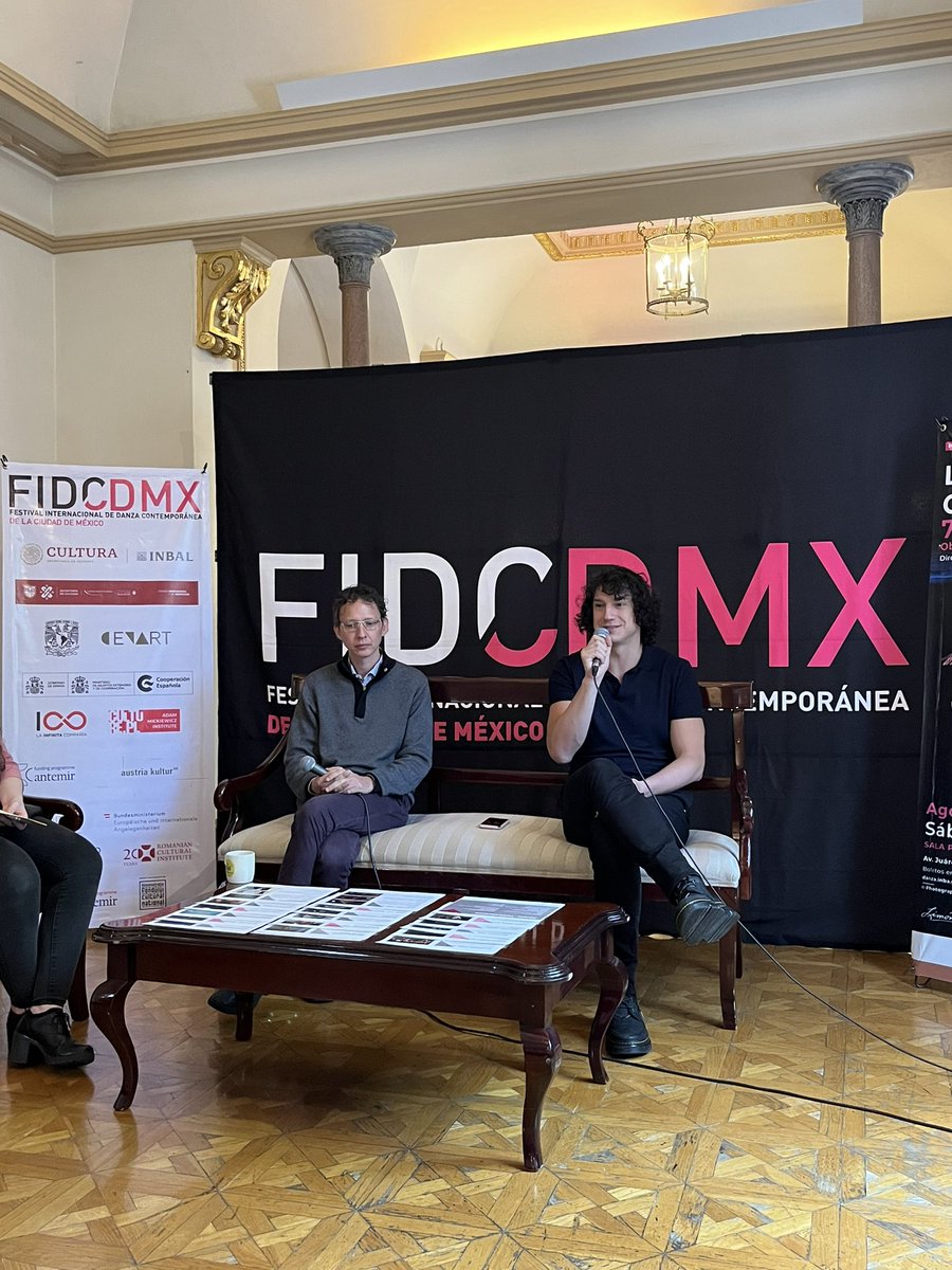 TeatrosCdMexico's tweet image. Del 29 de julio al 15 de agosto se llevará a cabo la octava edición del @FIDCDMX y tendremos en el #TeatroDeLaCiudad una función el domingo 13 de agosto en la que podrás ser testigo de la pieza coreográfica BLOT.

Boletos en taquilla y Ticketmaster 👉 bit.ly/43xjYGk