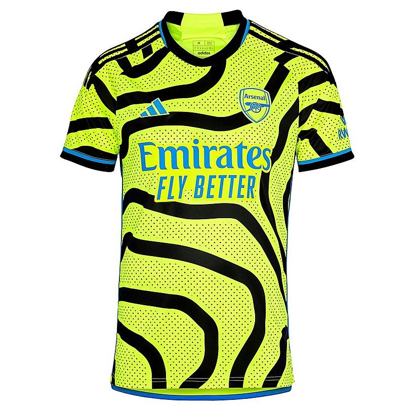 JUDGEMCT's tweet photo. Who wants a REAL arsenal jersey for 50 #arsenal #Jersey #prem https://t.co/CUDDLRm5kp