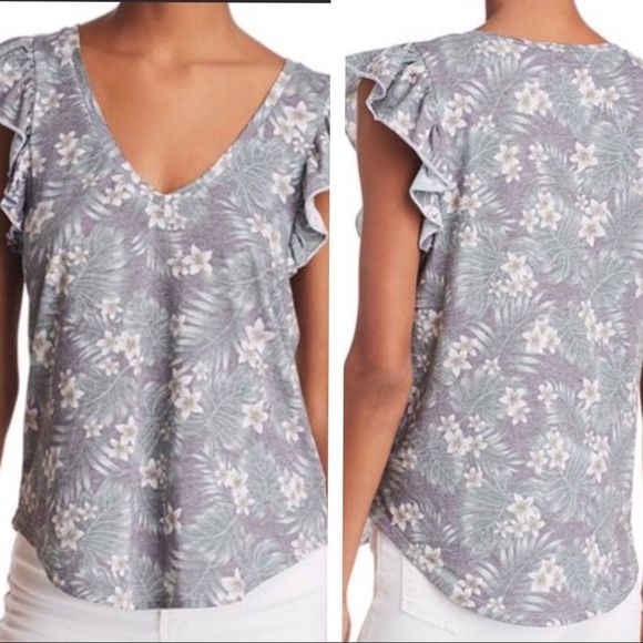 So good I had to share! Check out all the items I'm loving on <a href="/Poshmarkapp/">Poshmark</a> from @Lemoncafe2017 #poshmark #fashion #style #shopmycloset #sorel #thenorthface #chaser: posh.mk/godW7J0AxBb