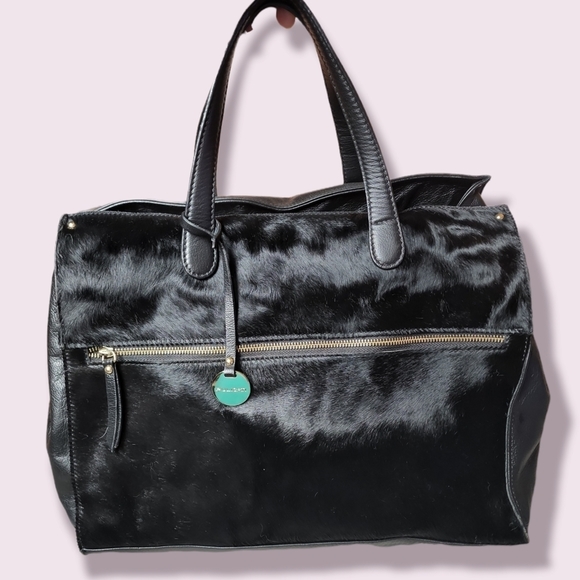 So good I had to share! Check out all the items I'm loving on <a href="/Poshmarkapp/">Poshmark</a> from <a href="/Lenfra_Closet/">Frank</a> <a href="/lisann2112/">Lisann2112</a> #poshmark #fashion #style #shopmycloset #gianibernini #gcasuals #pulicati: posh.mk/7icWyA1AxBb