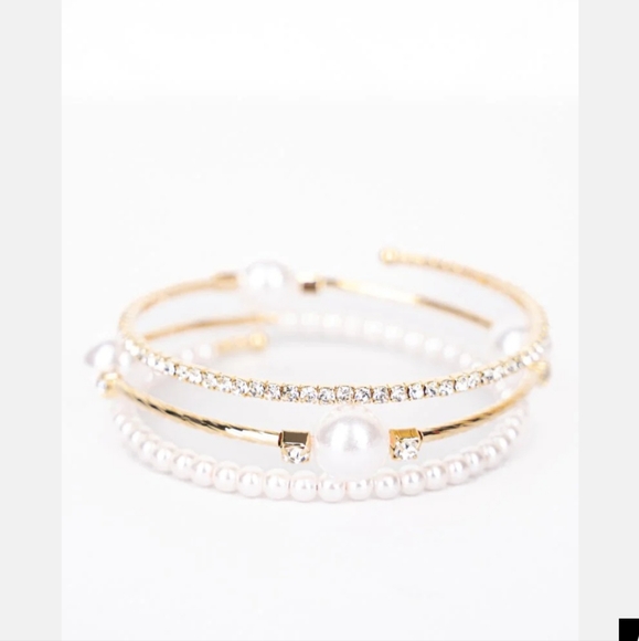 So good I had to share! Check out all the items I'm loving on <a href="/Poshmarkapp/">Poshmark</a> #poshmark #fashion #style #shopmycloset #levis #freepeople: posh.mk/mKaRMX2AxBb