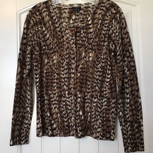 Rob22818's tweet photo. So good I had to share! Check out all the items I'm loving on @Poshmarkapp #poshmark #fashion #style #shopmycloset #talbots #justincase: https://t.co/IvGoE9w8qY https://t.co/86ko9H0T9F