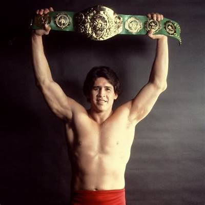 If you’d like a shoutout on this week’s #WLR, respond with a pic or gif of who the WWE/F Intercontinental Champion was when you first started watching wrestling! <a href="/Obi1unome/">Billy Ray Valentine</a> <a href="/TheAndrewBello/">The Andrew Bello</a> <a href="/StranglerSteve_/">Strangler Steve King</a> <a href="/HaminMediaGroup/">Hamin Media Group</a>