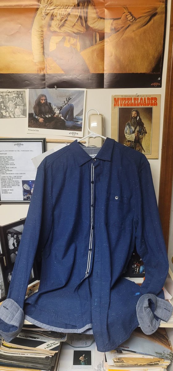 The latest addition to my Oak Ridge Boys museum. The shirt that William Lee Golden threw to me from the stage at Montgomery Performing Arts on 7-16. What a great time. @oakridgeboys @joebonsall @DUANEALLEN @RASterban #1COLLECTOR