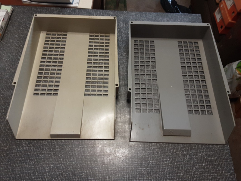 OFFER: Filing Trays (Church Preen SY6) ilovefreegle.org/message/100943…