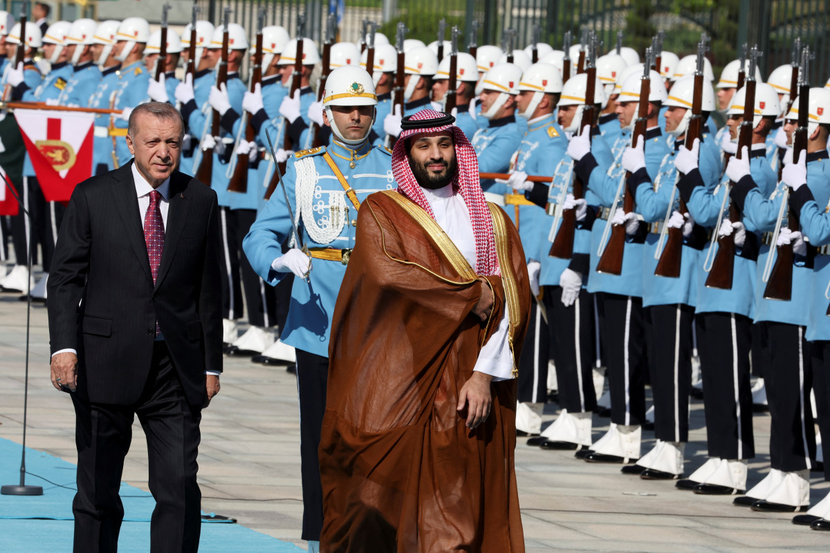 Eqtsd's tweet photo. #السعودية توقع مذكرة تفاهم للتعاون مع #تركيا بمجالات :
البترول والغاز
إنتاج البتروكيميائيات
الطاقة المتجددة
الربط الكهربائي 
الشبكات الذكية
الهيدروجين
الاقتصاد الدائري للكربون
سلاسل إمداد الطاقة
التحول الرقمي
الابتكار
الأمن السيبراني
الذكاء الاصطناعي
بطاريات التخزين. 
#اقتصاد https://t.co/IFi1cypHsx