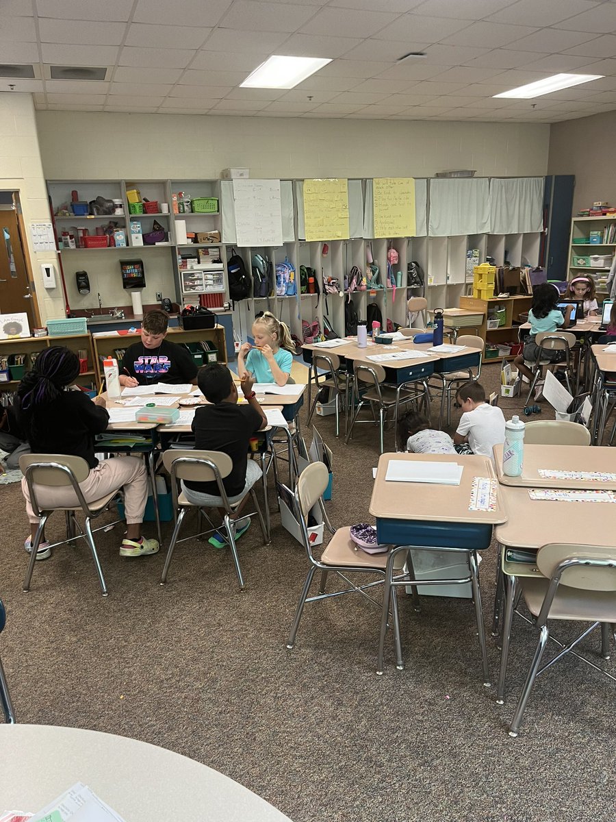 Caitlin McCommons tweet media