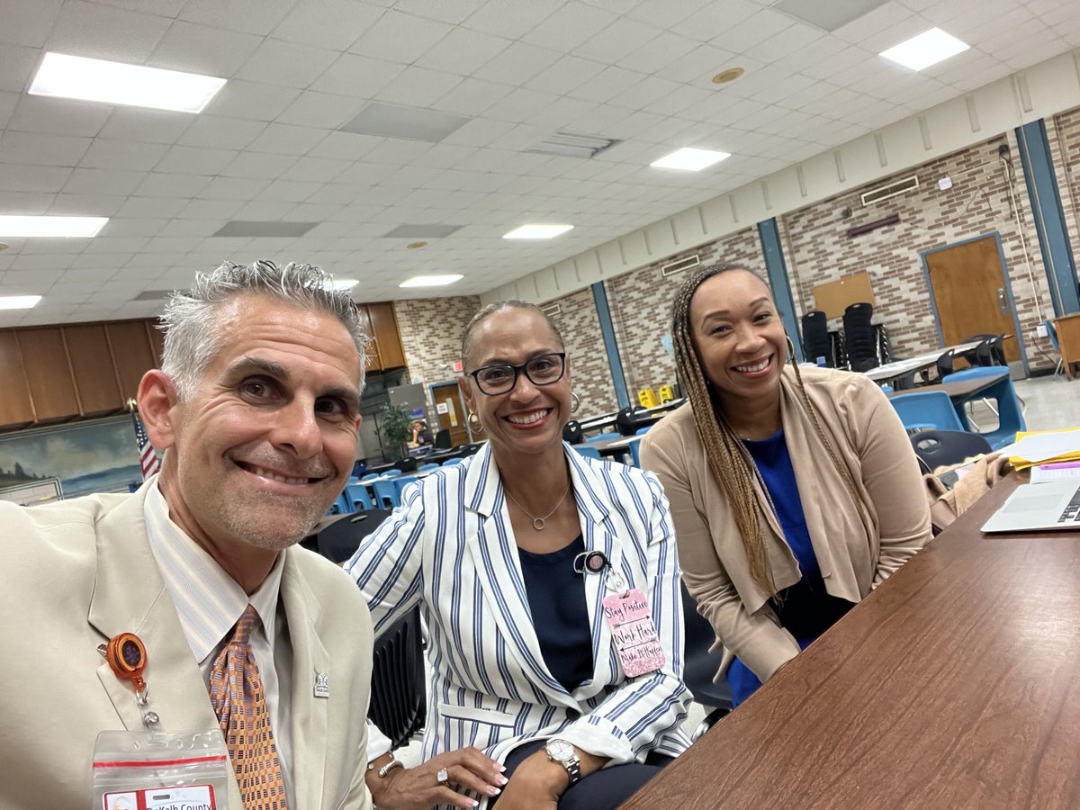DrNormanCSauce3's tweet photo. Thank you ⁦@MathEdMiranda⁩ &amp; ⁦@MetroRESA⁩ for facilitating an engaging PL session on new math standards &amp; manipulatives for our #DCSDRegion4 elementary teachers. I became smarter through osmosis today… awesome job, coordinating Ms. Kirk! ⁦@DeKalbSchools⁩ https://t.co/vlqclalZgh