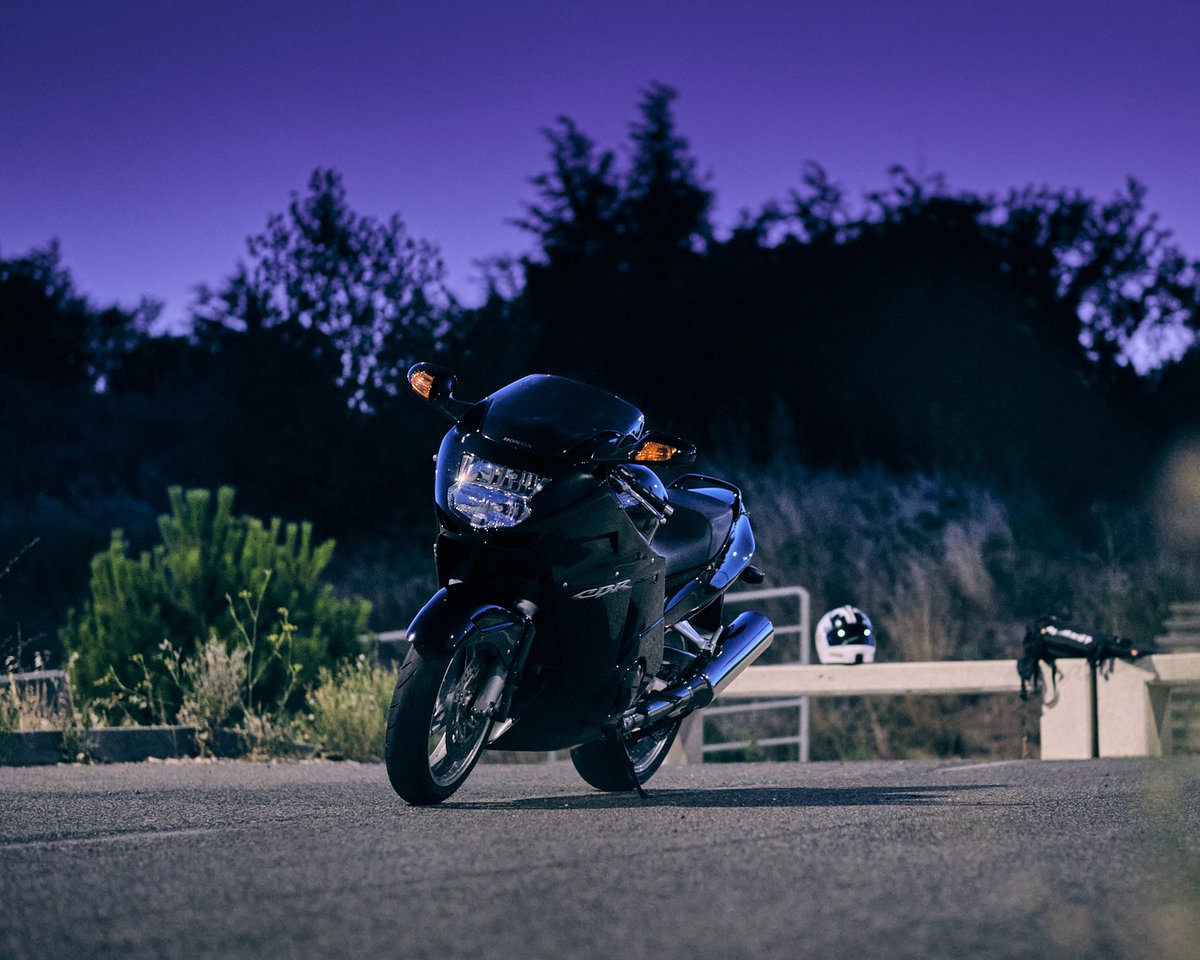 Night run - 夜バイ気持ちいい❕ ☆彡

#CBR1100XX #MeandHonda #HondaGo #hayabusa #fujifilmxs10 #fulltopmax