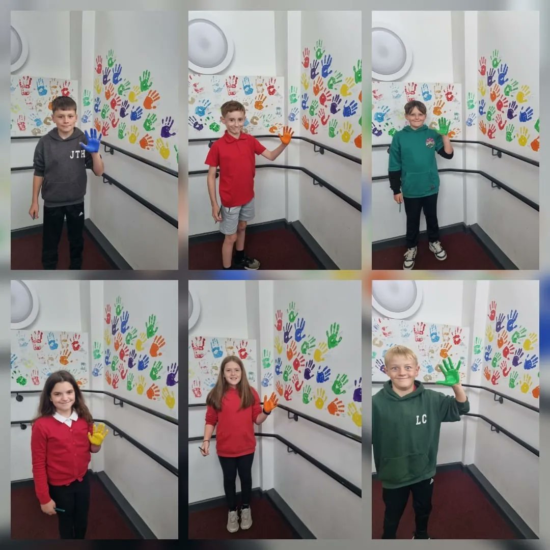 santestudful's tweet photo. Blwyddyn 6 yn gadael eu marciau ar YST am byth! 👐💕

Year 6 leaving their mark on YST forever! 👐💕 https://t.co/LPON3fZjsF