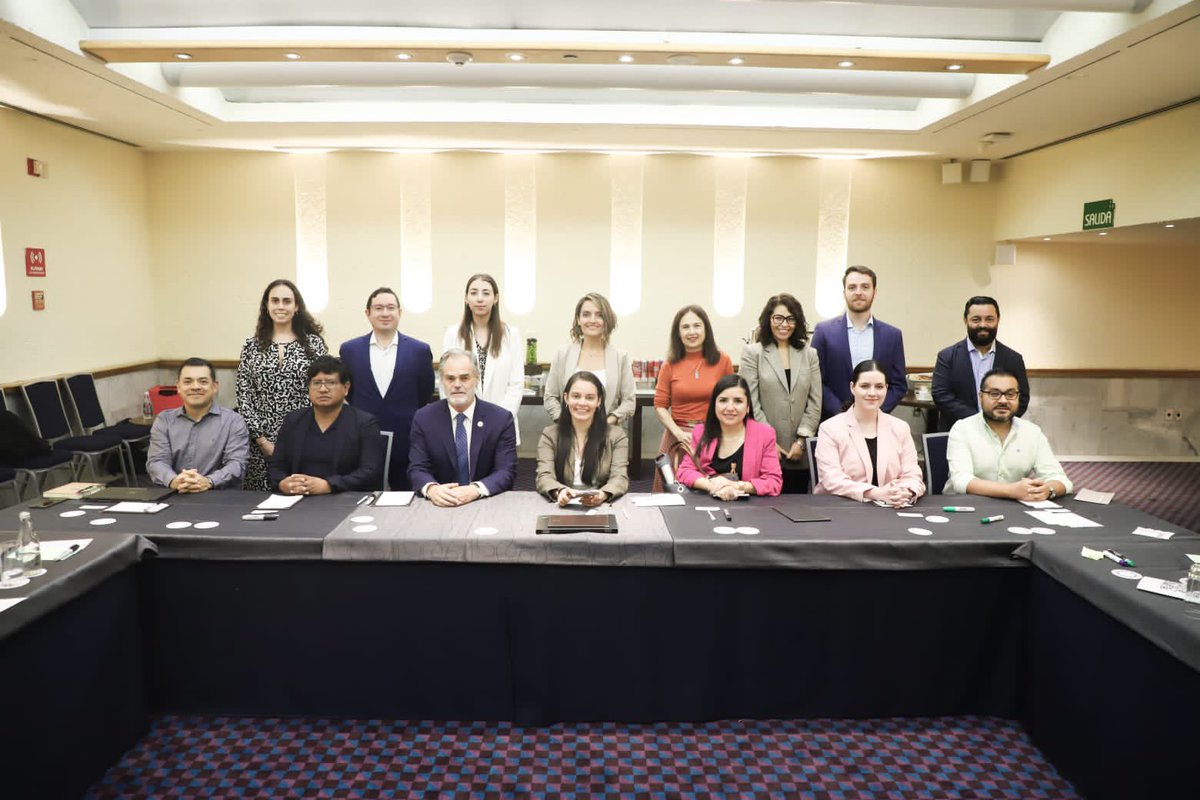 JJGueroAlvarez's tweet photo. Tuve el gusto de reunirme con los integrantes de la Alianza Turística ABC, con el objetivo de de potenciar la colaboración, diálogo y acción concertada para el desarrollo de un turismo sustentable y resiliente en #México y el mundo. @GIZMexico #Adaptur #TurismoSustentable https://t.co/jRfNv7G4QZ