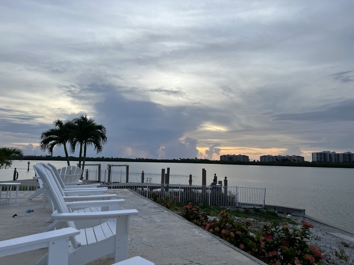 apriestle's tweet photo. Looks like a little rain in the distance, but nothing on us.  Open the doors and let the bay breeze in.  Life is too good. https://t.co/WFttFx2QDk