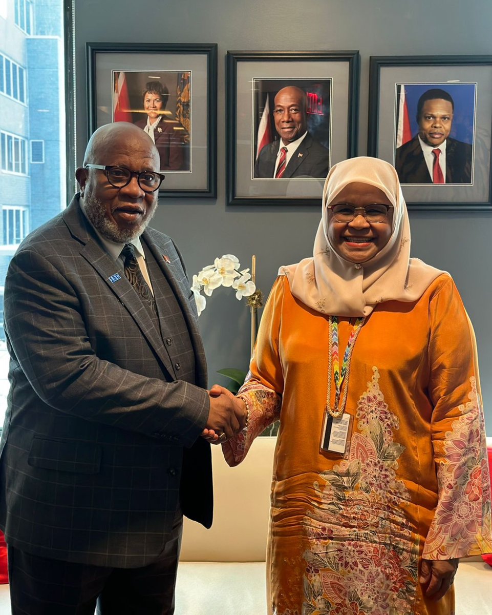 Had a chance to meet HE Dennis Francis, PR of Trinidad and Tobago 🇹🇹 to 🇺🇳, and congratulate him on being elected President of the 78 Session of the General Assembly. Look forward to joint efforts in advancing #housing and local action to achieve #SDGs. @TTUNMission