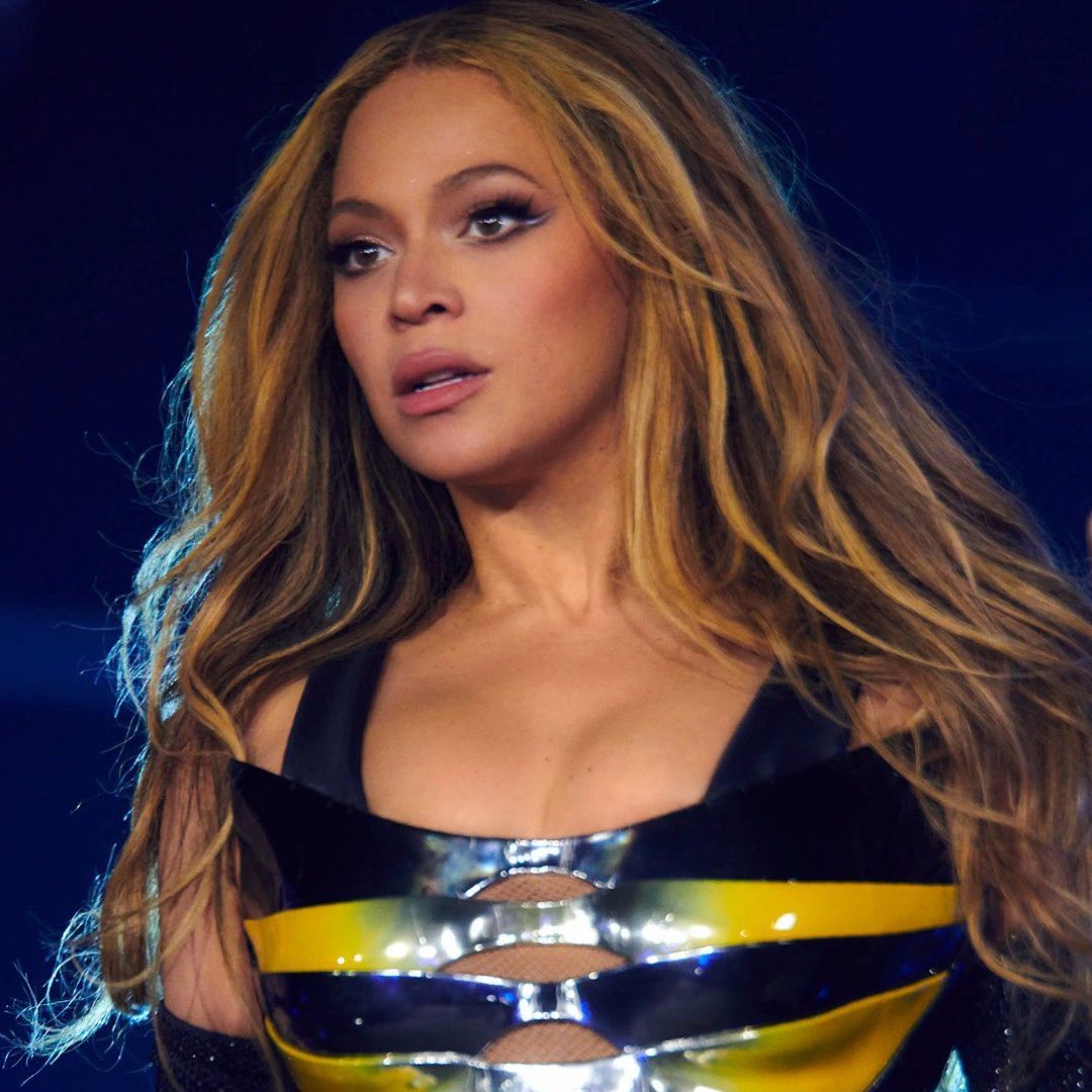 poponze's tweet photo. Após sua música tocar em pré show de Beyoncé, Mc Pipokinha surgere parceria. 

“Já pensou um feat da Pipokinha com a Beyoncé?! Seria o ápice do prazer”. https://t.co/ONT1fmGXIx