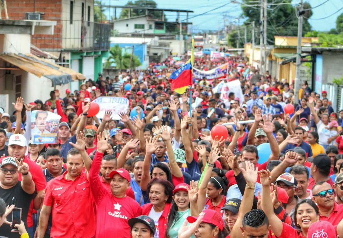 ¡CAMAGUÁN ES Y SERÁ UN PUEBLO CHAVISTA! 🚩

¡Aquí nadie duda, vamos a seguir venciendo! Nuestra tarea es organizar, unir y sumar. 

Hoy todo el pueblo Camaguanense, revolucionario y profundamente chavista, demostró que sigue leal a <a href="/NicolasMaduro/">Nicolás Maduro</a>

#GuáricoConMaduro