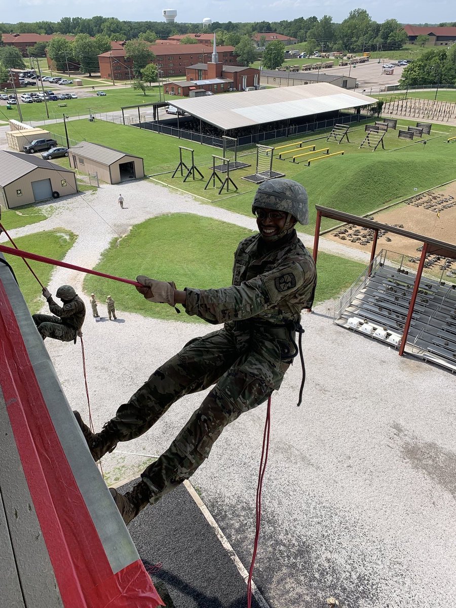 KU_ArmyROTC's tweet photo. Jayhawk sighting at CST! π CDT David Betts conquered the confidence course, rappelling off a 64-ft tower! π§ββοΈ Cadets learned rappelling techniques, safety, and tied a Swiss Seat before taking the plunge. Bravo for their bravery and skills! #CST2023 #ConfidenceCourse #Rappelling https://t.co/XoCZ5dHiuQ