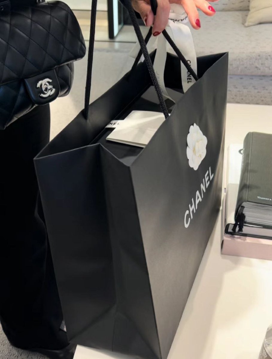 Karolinouko's tweet photo. Get a nice bag today https://t.co/9Ryzm1QYOF