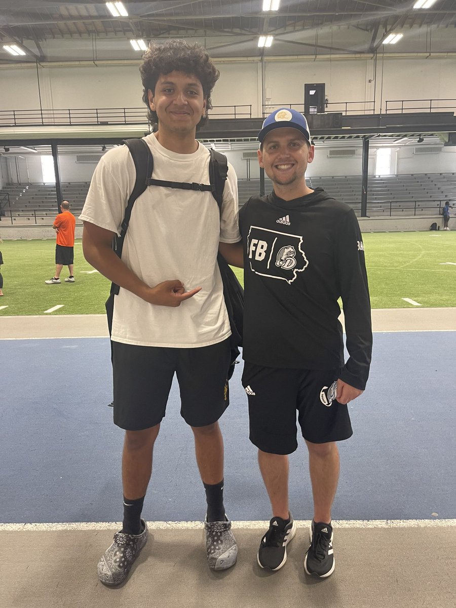 Blessed with a great opportunity to attend <a href="/DrakeBulldogsFB/">Drake Football</a> recruit camp and meeting some great coaches.   Thank you @CoachJax42 and @THEseanhupke  for the great tour and hospitality!