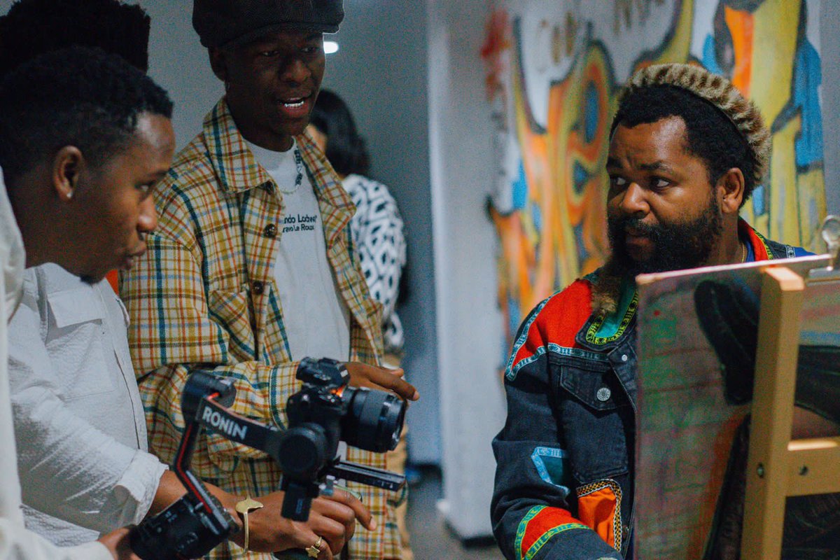 Sjava_atm's tweet photo. Good evening nawu umsebenzi omusha Cape Town Khayelisha Stand up it was an honour to be part of this beautiful project @bravoleroux ngiyabonga nkabi umenjalo nje 

Nayi iMusic video 

https://t.co/hGa42vewWp

ENJOY IYABULELA ILALI❤️ https://t.co/7p8N8hErty