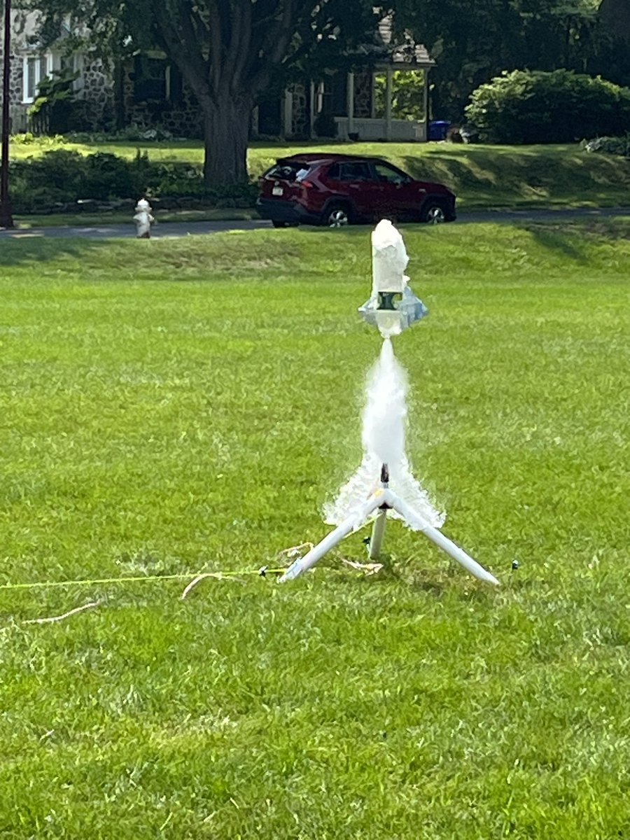 JanemarieMckay's tweet image. Great day at @AlbrightTExpL to welcome educators from the @DBASD! We had a BLAST attending the Engineering &amp;amp; Design Rocket seminar led by @WyoAreaSD educator, Brian Liskey. @AlbrightCollege #TExpL #Summerlearning