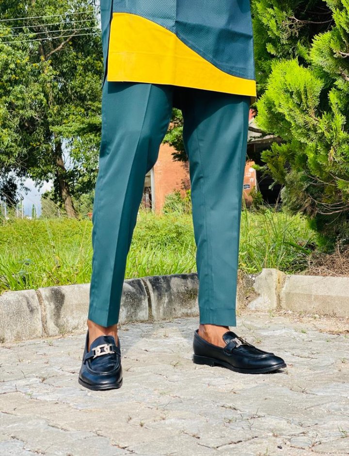 Bright_Mo tweet media