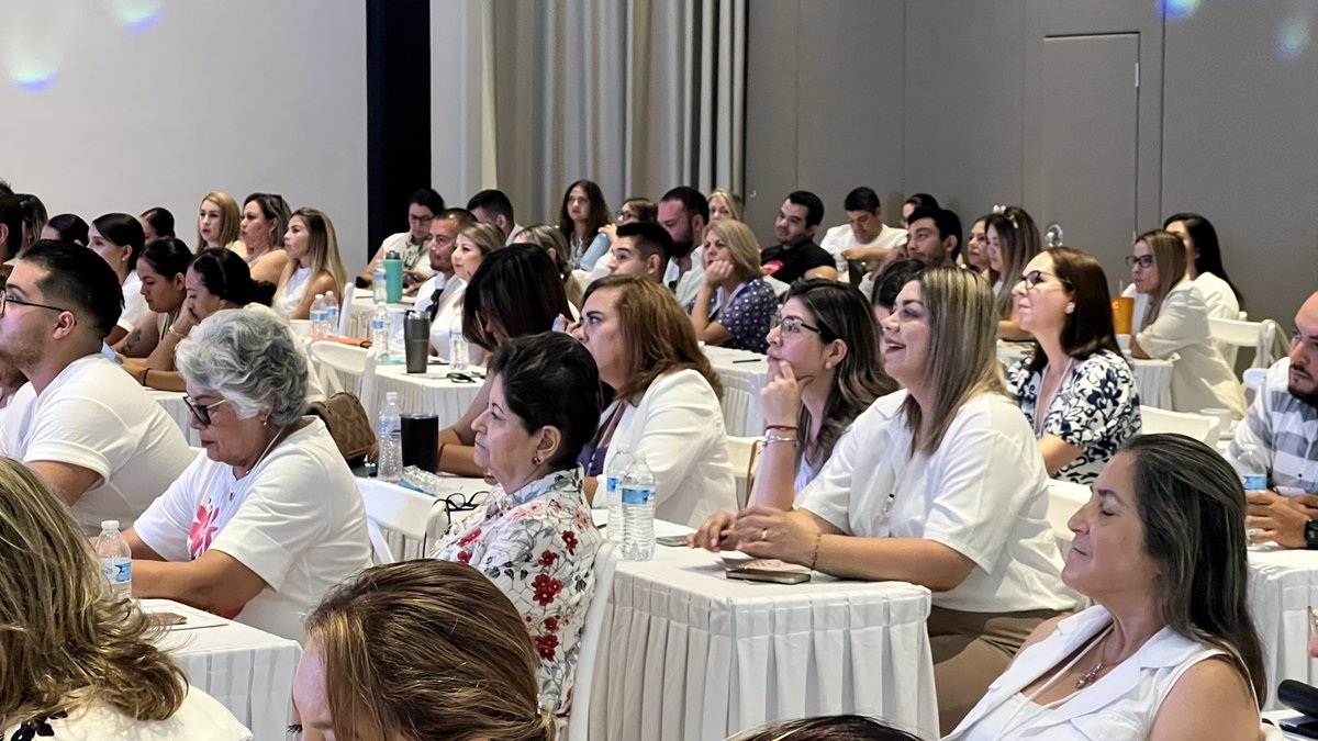 esteban_gym's tweet photo. #SanCarlos #Sonora se ha convertido en el destino potencial para los eventos de #Bodas hoy se lleva acabo congreso de planner wedding organizado por #IADWP y apoyado por @Sectur_son @AguedaBarojas @raul_rodrigueza  @mikeleyva75 @tonymarquezroon @VisitSonora @VisitMex https://t.co/KtCjnIbbBR