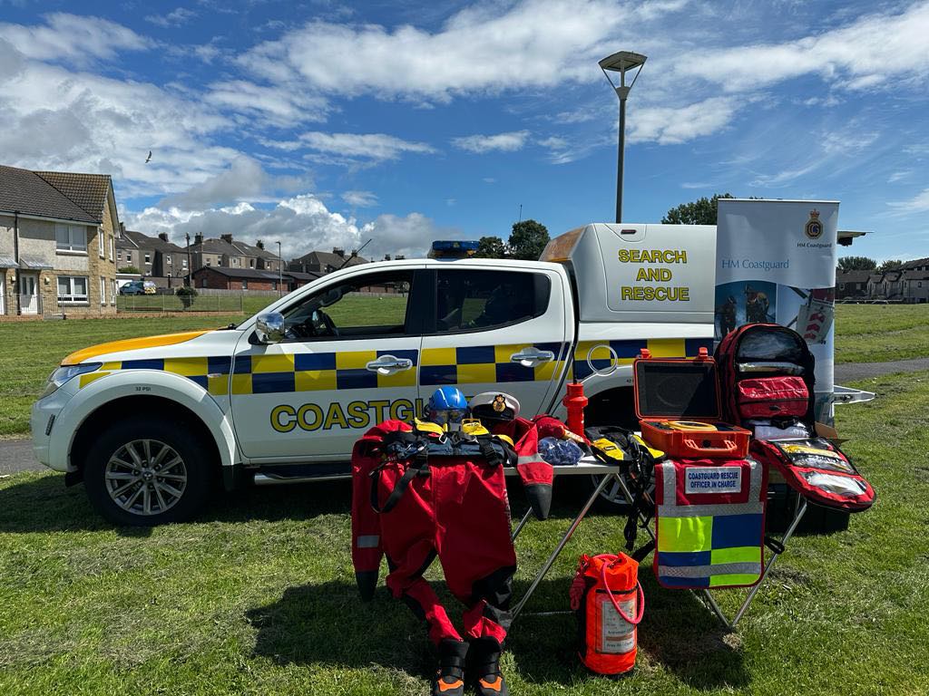 ArdrossanCRT's tweet image. Last week the team were at Glebe Park in Saltcoats for the Take Time on the Road event with @North_Ayrshire to showcase the work of @HMCoastguard and provide advice on water safety and making sure people #KnowWhoToCall in a coastal emergency #999Coastguard #CommunityEngagement