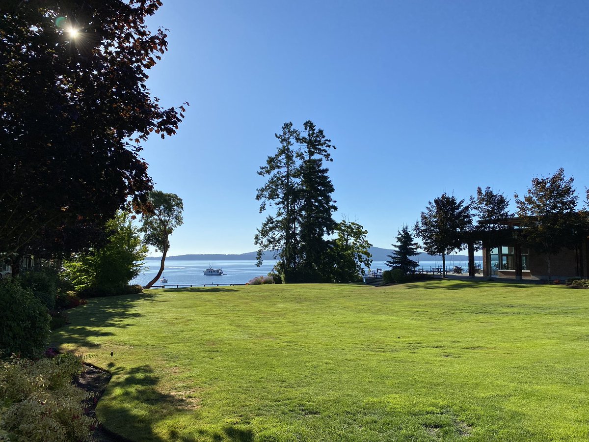Pretty nice walk to work <a href="/BrentwoodNews/">Brentwood College School</a> . #day2 #choosetobe
