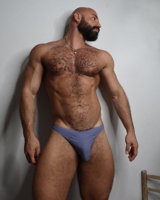 🍆🍆🍆 https://t.co/PNfVqMp6r6