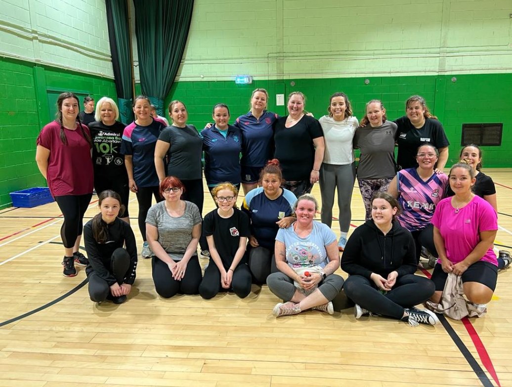 Our first ever women's softball session.  Big thanks to <a href="/RTCricketWales/">Rebecca Thomas</a> for taking the session. A big turnout and loads of enthusiasm and no little skills on show.  Now to plan how we move this forward.