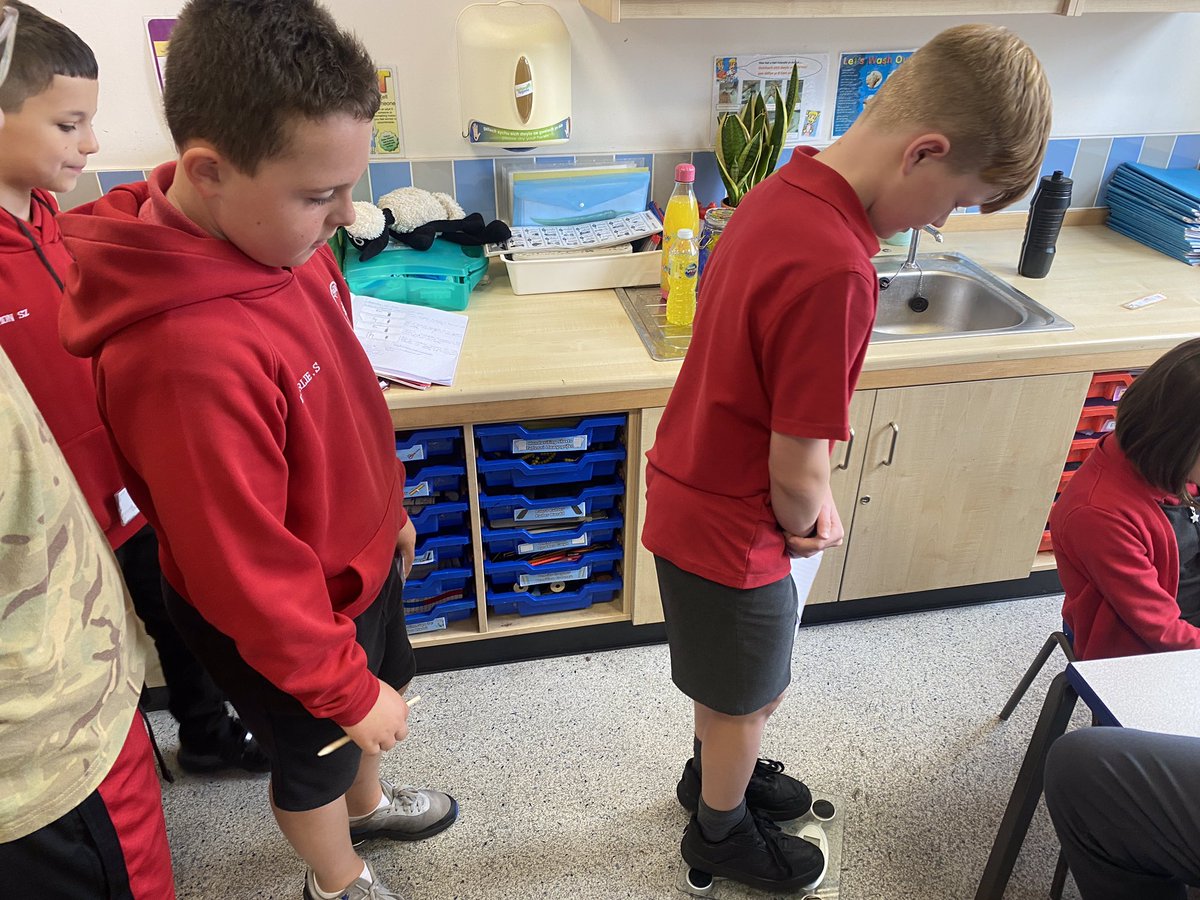 We have come full circle in Y4. We revisited our coat pegs from the beginning of the year today. We re-looked at  our height, weight, hand span and shoe size and compared the measurements to the start of the year. We have grown physically but also academically #YGTMAN #YGTACL 📈