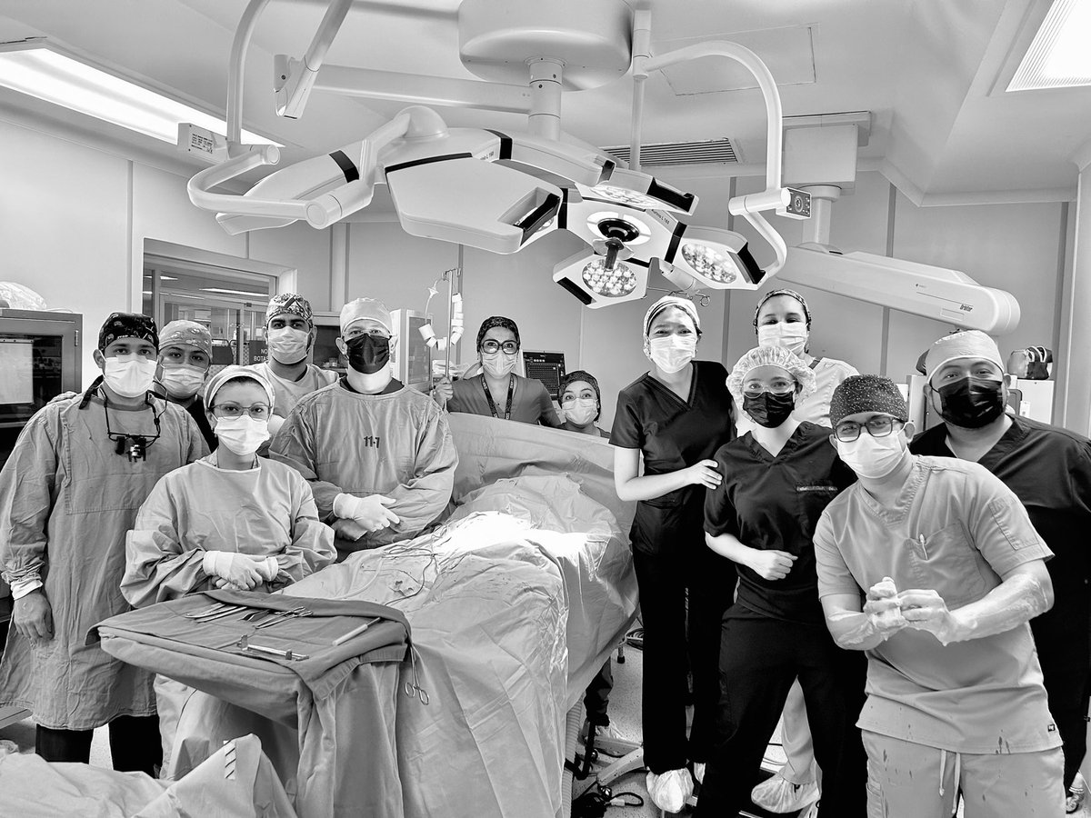 Equipo Pared Abdominal Pediátrica Compleja 

Gracias por permitirme participar!!!

<a href="/mariopegar/">Mario Peña</a> <a href="/PenarrietaAlex/">Alex Peñarrieta Daher</a> 
🤜🏻🤛🏻🔥