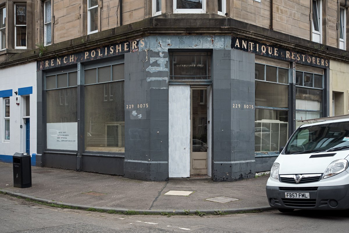 AlanWilson_SP's tweet image. Today's shopfront discovery, the premises of David Dott French Polishers and Antique Restorers on the corner of Temple Park Crescent and Mertoun Place.
#shopfront #Edinburgh #Polworth
