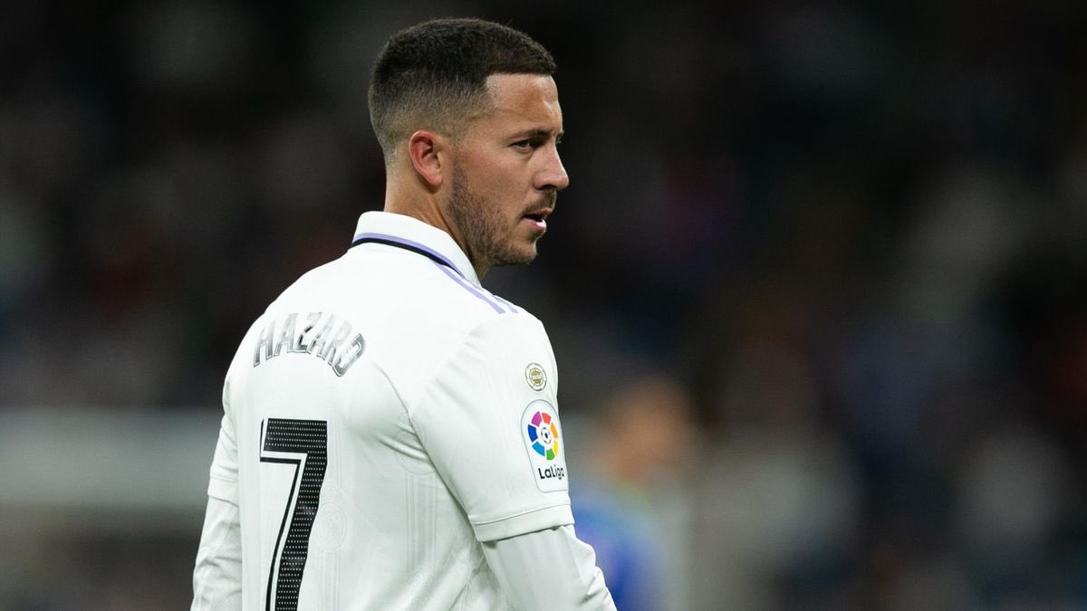 🚨💣 BREAKING : Eden Hazard is on the verge of joining Atletico Madrid. <a href="/relevo/">Relevo</a> #rmalive