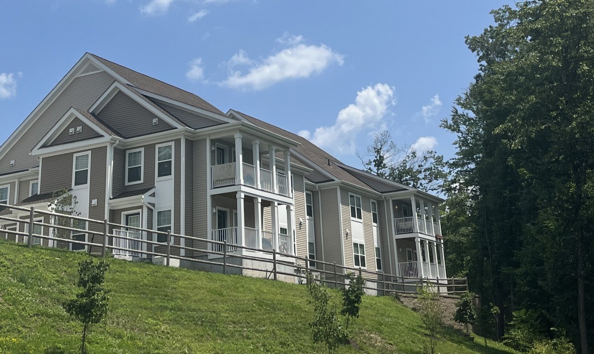 NYSHCR's tweet photo. Lewisboro Commons brings 42 affordable, sustainable and family-friendly homes to the Westchester County town of Lewisboro with excellent access to public transit and services, while also making Lewisboro a more diverse and vibrant place to live. @WilderBalter @communityp https://t.co/PMJx09oSY3