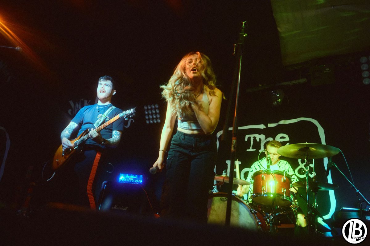 LastSeenAliveUK's tweet photo. Thank you to everyone that spent their Saturday evening with us, we had a blast 🎉🪩

Snaps by @LukesBadassFoto 

📍@thehopeandruin https://t.co/OPNdguXQ57