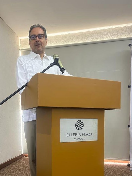 TEPJF_XAL's tweet photo. #SalaXalapa I Hoy el magistrado @E_FigueroaAvila impartió la Conferencia Magistral "Democracia y Derecho". Como parte de las actividades del 51 Congreso y Asamblea Nacional de la #FEMECA A.C. https://t.co/Kn555rXzpk