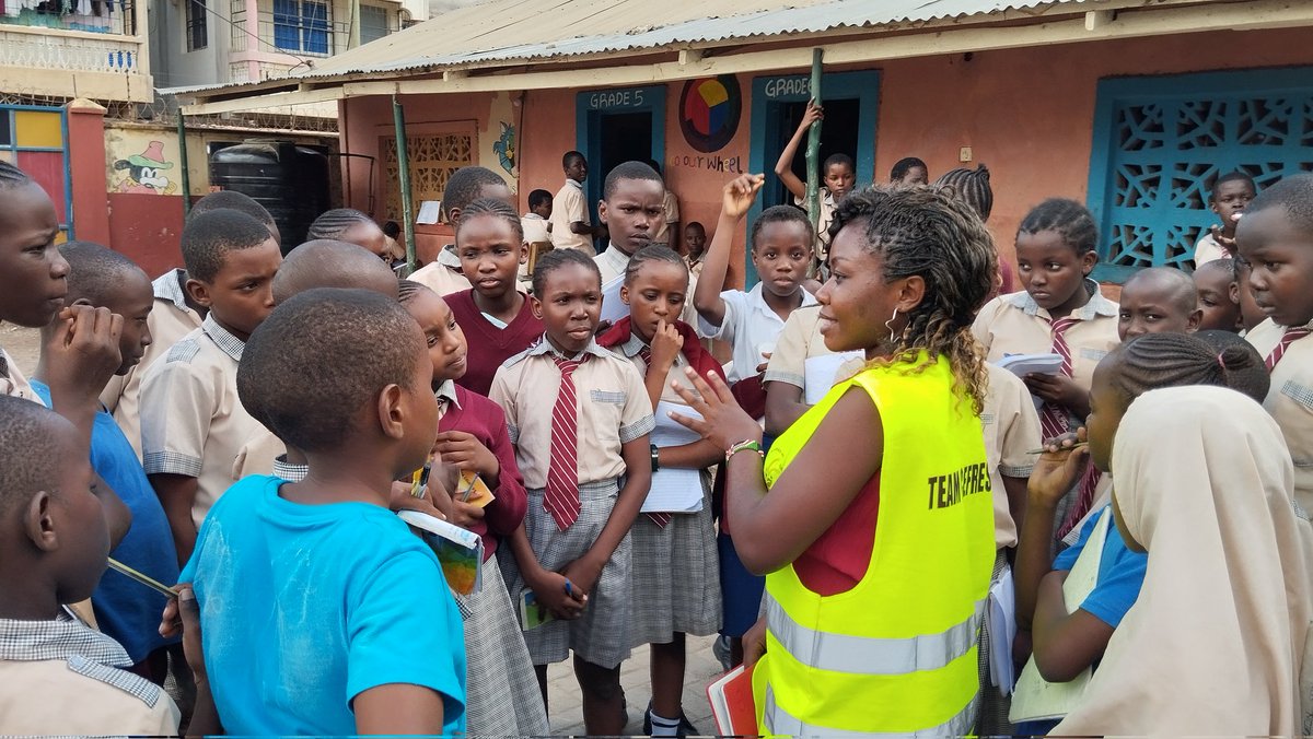 cefresa_ke's tweet photo. Our SCAC facilitators doing what they love doing most at Shaddai and Miyaz Intergrated School. Its all about #ClimateEducation.

#SCAC #climatechange #ClimateAction #ClimateActionNow #LeadToSaveNature https://t.co/tM4Oas3t2Y