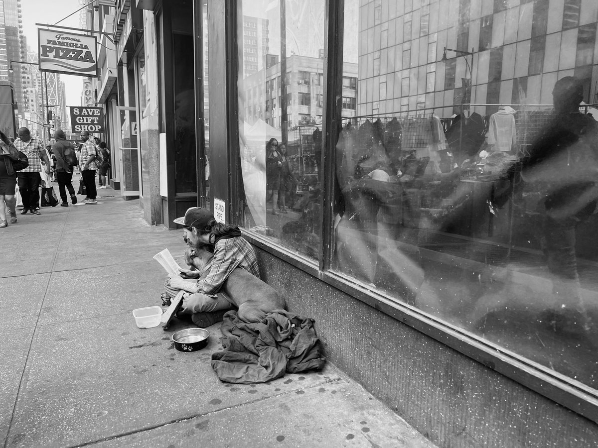 Sara Drust tweet media