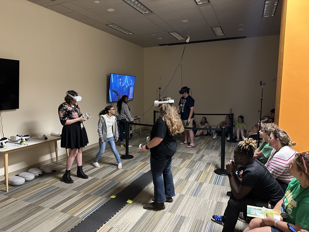 UTKLibraries's tweet photo. Thanks for spending time at Hodges Library today, @Tennessee4H students! We were glad to show you our Virtual Reality Lab, 3D anatomy table and share our librarian experts’ knowledge on coding. Enjoy the rest of your Tennessee 4-H Centennial Roundup this week! https://t.co/g59Lxu64JF