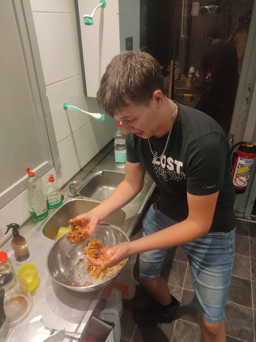 SconoWelpen tweet media