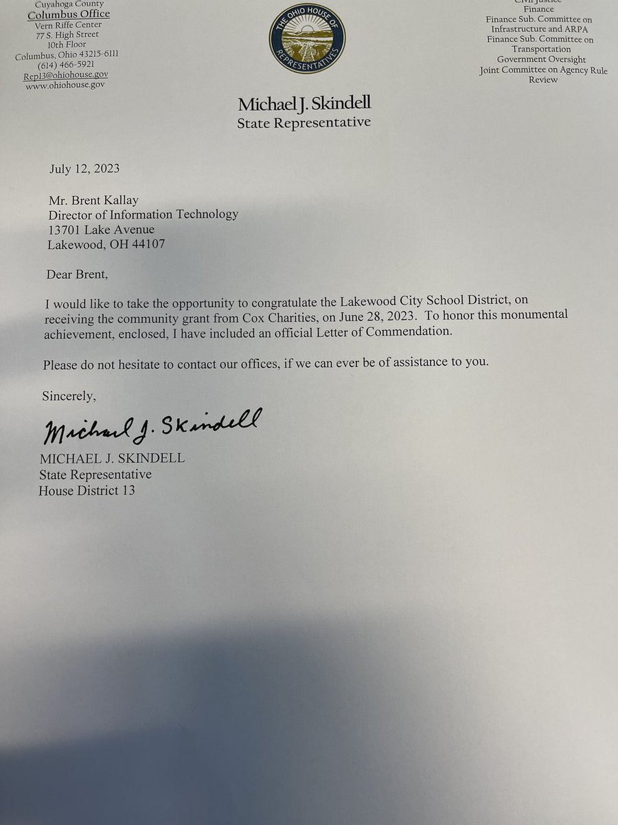 brentkallayedu's tweet image. Thank you @MikeSkindell for the letter of commendation. We look forward to using our @CoxComm charities grant funds to create more opportunities for our @LkwdGarfield  and @LkwdHarding students. #minidrones #LKWDRocks