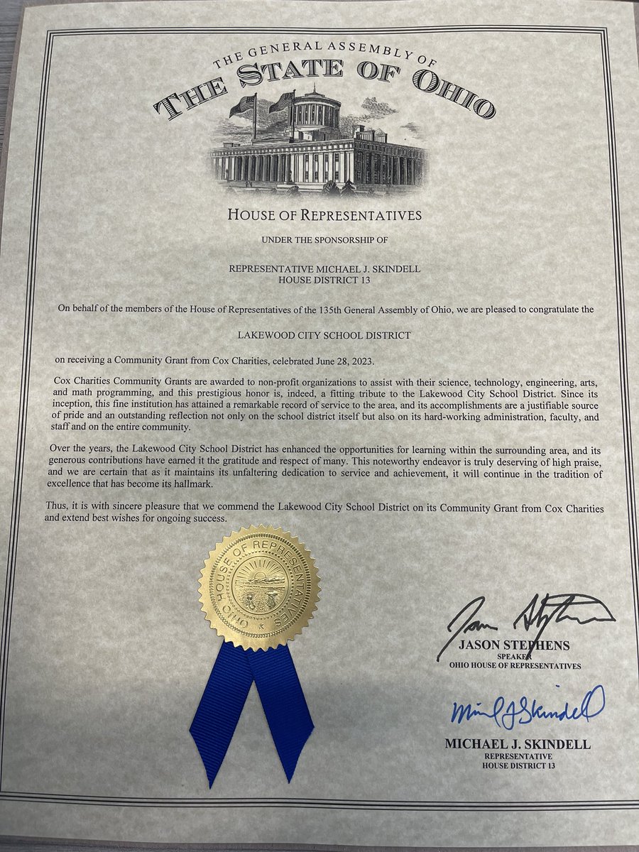 brentkallayedu's tweet image. Thank you @MikeSkindell for the letter of commendation. We look forward to using our @CoxComm charities grant funds to create more opportunities for our @LkwdGarfield  and @LkwdHarding students. #minidrones #LKWDRocks