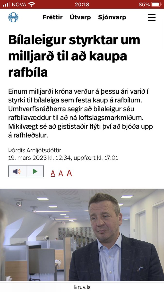 Djöfulsins fkn schnilld. Fullkomið að verja líka 0 krónum í vistvæna ferðamöguleika f ferðafólk þannig það er engin leið til að ferðast um landið nema á bílaleigubíl. Bravó! 👏👏👏👏👏