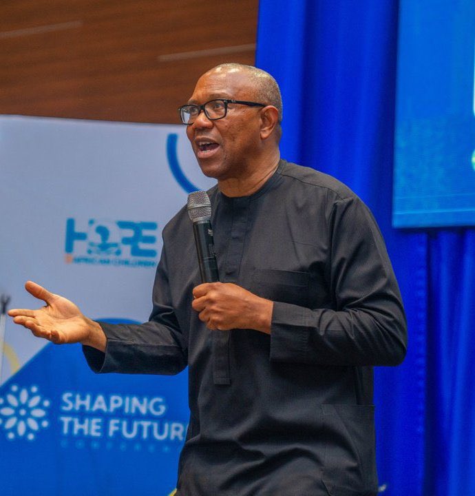 Happy birthday 🎊 we love you sir 😊🎊
#presidentpeterobi